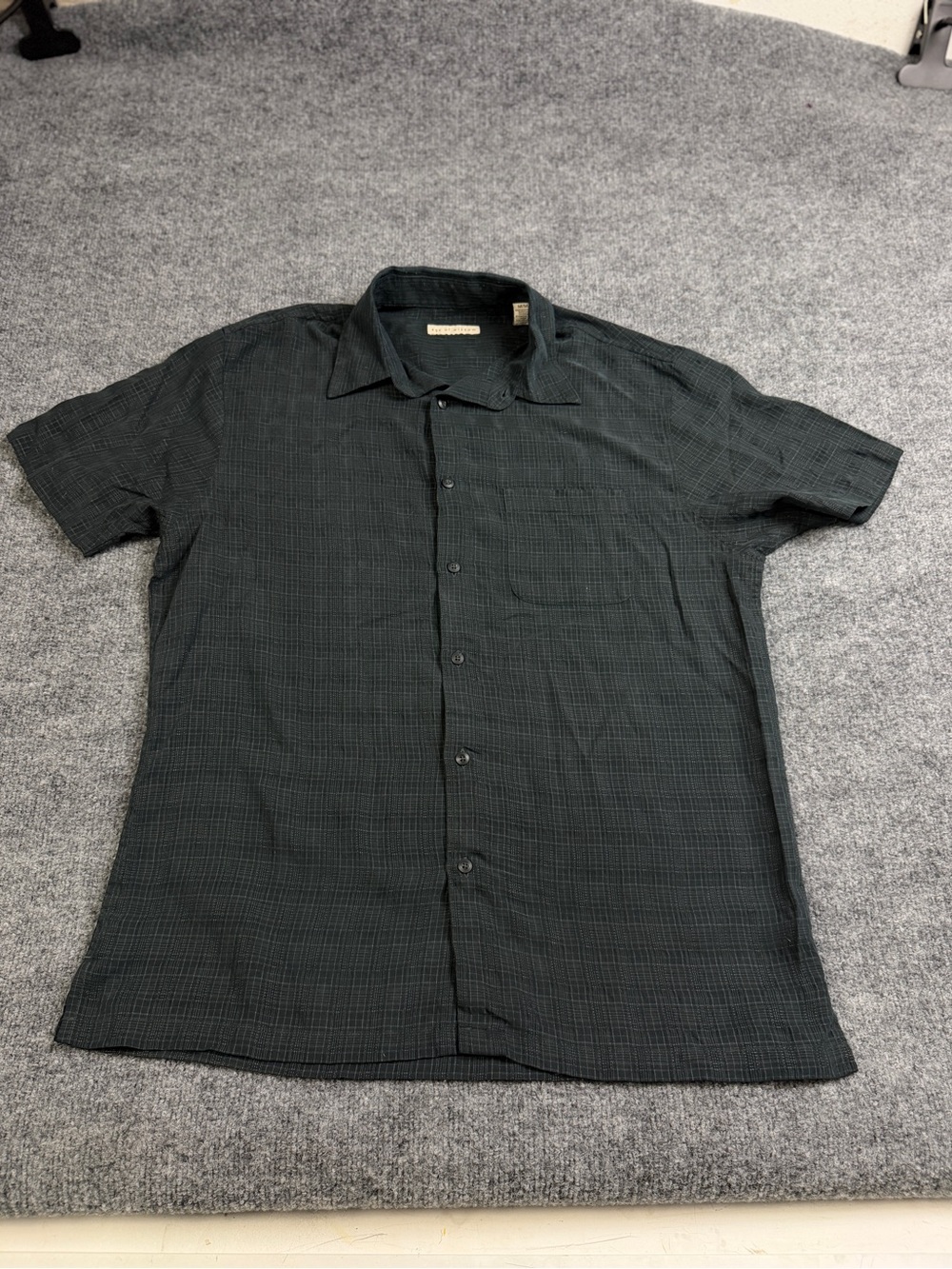 Age of Wisdom Men's Short Sleeve Button Front Shirt Plaid Size Medium